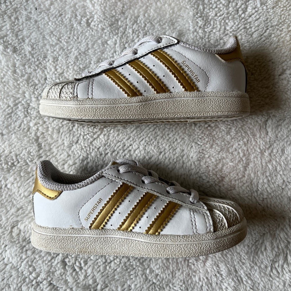 Adidas Superstar “White/Gold” Sz 8K